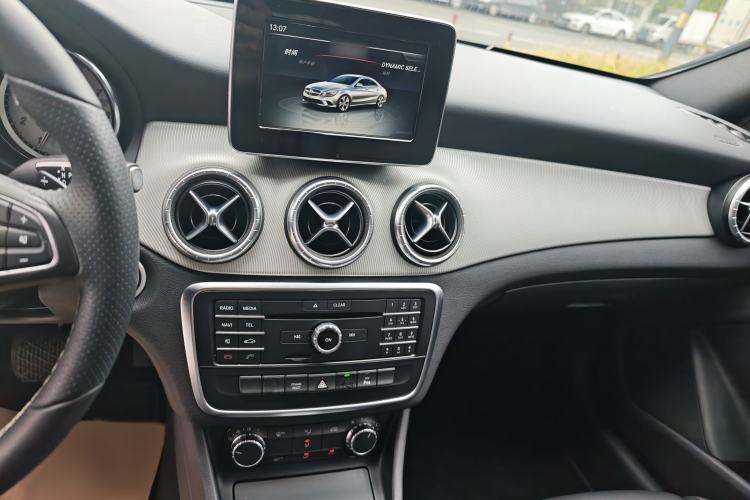 Used Mercedes-Benz CLA 2016 CLA 200 Style Edition Audio And AC Panel