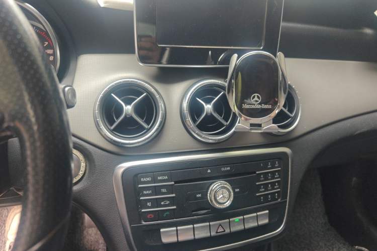 Used Mercedes-Benz CLA 2016 Facelifted CLA 200 Stylish Edition Audio And AC Panel