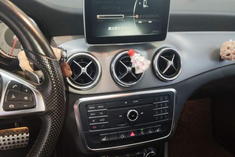 Used Mercedes-Benz CLA 2016 CLA 260 4MATIC Audio And AC Panel
