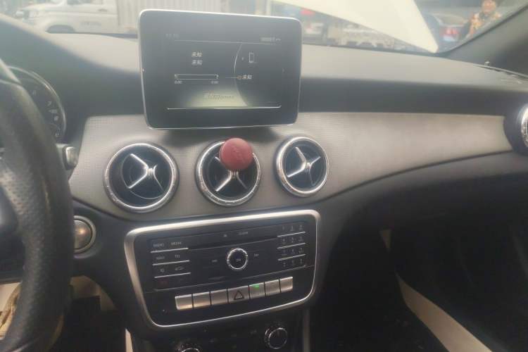 Used Mercedes-Benz CLA 2016 Facelifted CLA 200 Stylish Edition Audio And AC Panel