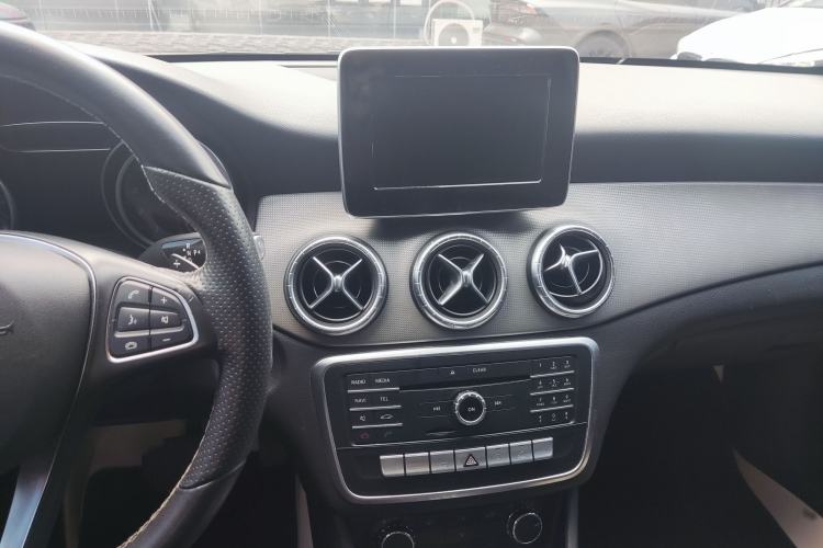 Used Mercedes-Benz CLA 2016 Facelifted CLA 200 Stylish Edition Audio And AC Panel