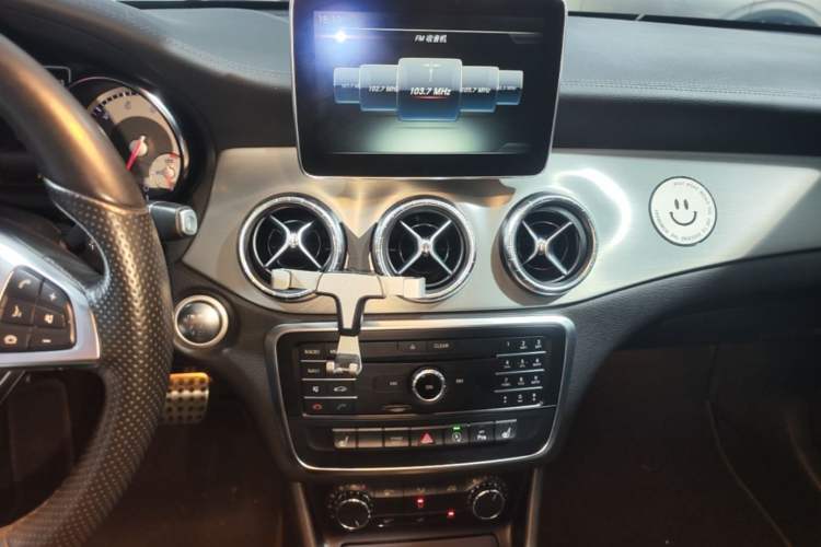 Used Mercedes-Benz CLA 2016 CLA 260 4MATIC Audio And AC Panel