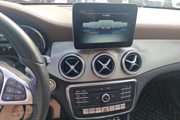 Used Mercedes-Benz CLA 2016 Facelifted CLA 260 4MATIC Audio And AC Panel