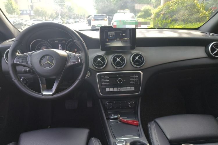 Used Mercedes-Benz CLA 2016 Refreshed CLA 200 Sport Edition Center Console