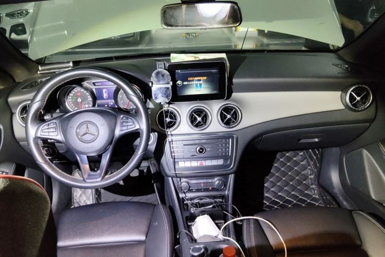 Used Mercedes-Benz CLA 2016 Facelifted CLA 200 Stylish Edition Center Console