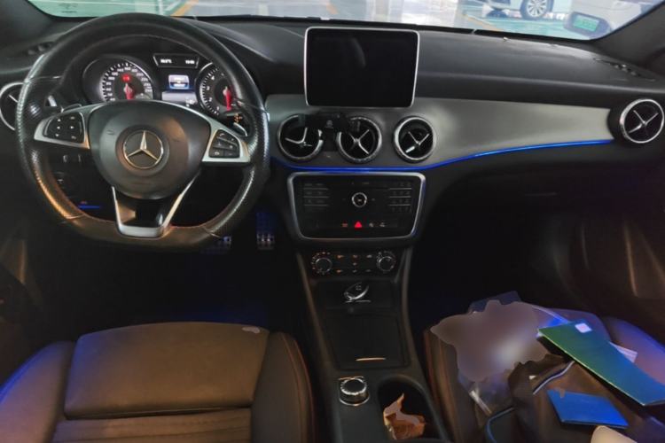 Used Mercedes-Benz CLA 2016 CLA 220 4MATIC Center Console