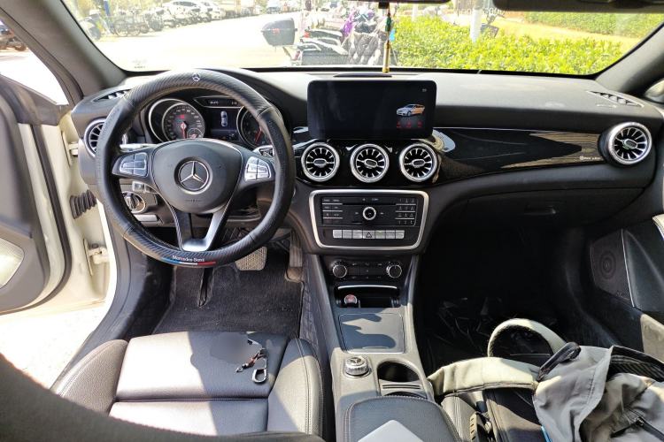 Used Mercedes-Benz CLA 2016 Facelifted CLA 200 Stylish Edition Center Console