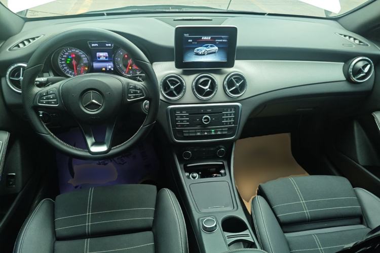 Used Mercedes-Benz CLA 2016 CLA 200 Sport Edition Center Console