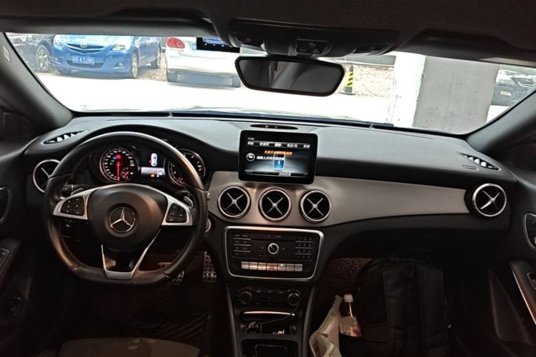 Used Mercedes-Benz CLA 2016 Year Restyled CLA 220 4MATIC Center Console