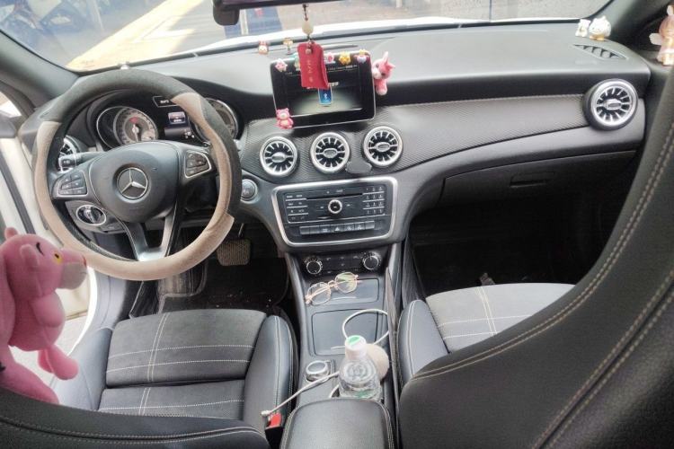 Used Mercedes-Benz CLA 2016 CLA 200 Sport Edition Center Console
