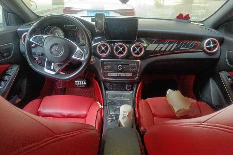 Used Mercedes-Benz CLA 2016 CLA 220 4MATIC Center Console
