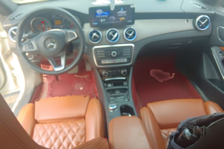 Used Mercedes-Benz CLA 2016 Facelifted CLA 200 Stylish Edition Center Console