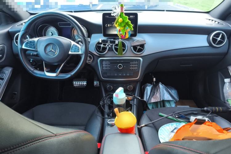 Used Mercedes-Benz CLA 2016 CLA 220 4MATIC Center Console