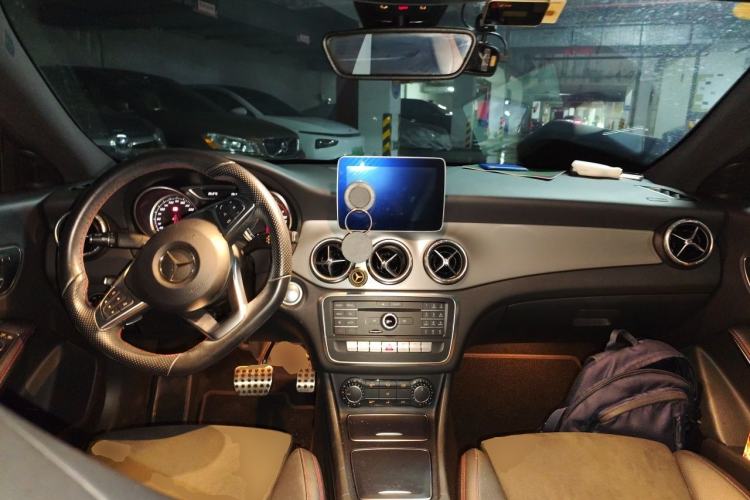 Used Mercedes-Benz CLA 2016 Year Restyled CLA 220 4MATIC Center Console