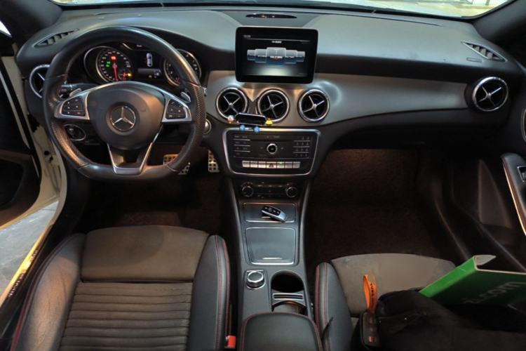 Used Mercedes-Benz CLA 2016 Year Restyled CLA 220 4MATIC Center Console