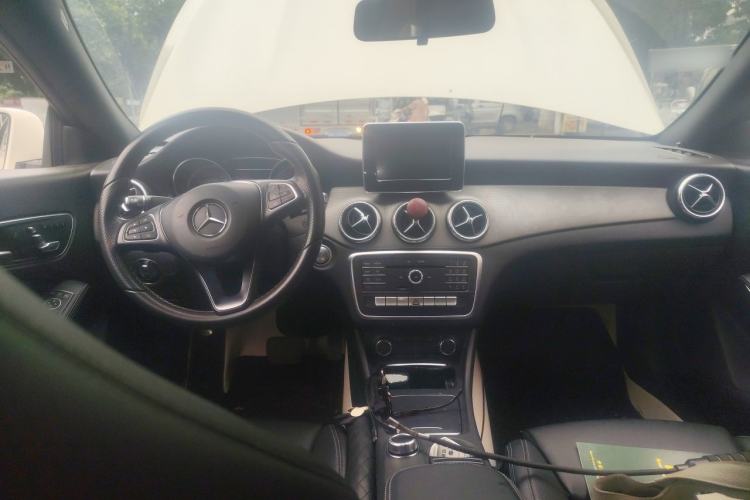 Used Mercedes-Benz CLA 2016 Facelifted CLA 200 Stylish Edition Center Console