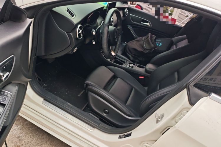 Used Mercedes-Benz CLA 2016 Facelifted CLA 200 Stylish Edition Driver Seat