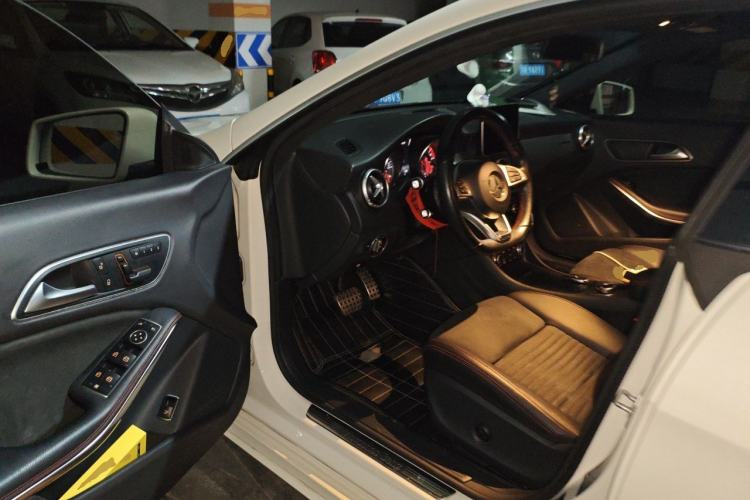 Used Mercedes-Benz CLA 2016 CLA 220 4MATIC Driver Seat