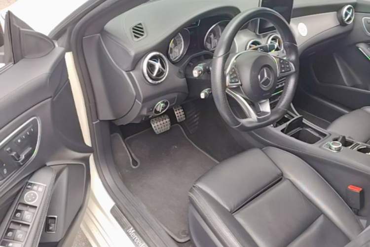 Used Mercedes-Benz CLA 2016 CLA 260 4MATIC Driver Seat