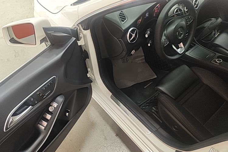 Used Mercedes-Benz CLA 2016 CLA 200 Style Edition Driver Seat