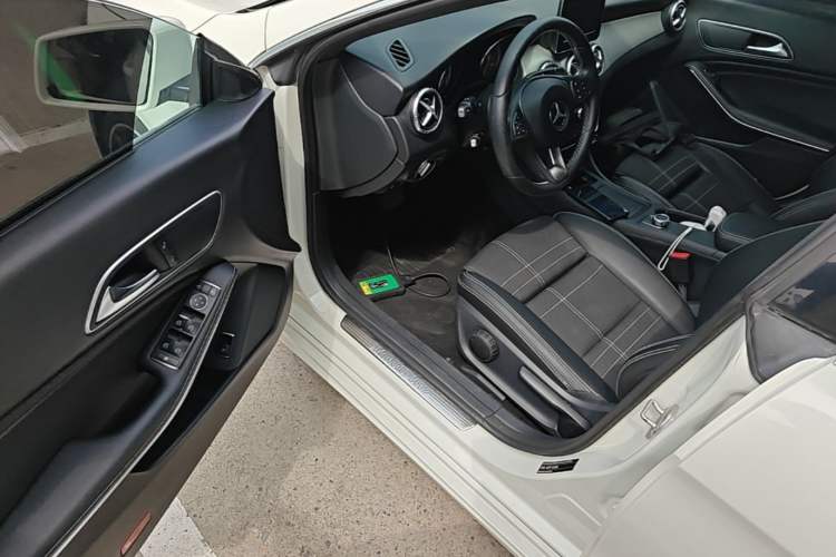 Used Mercedes-Benz CLA 2016 CLA 200 Sport Edition Driver Seat