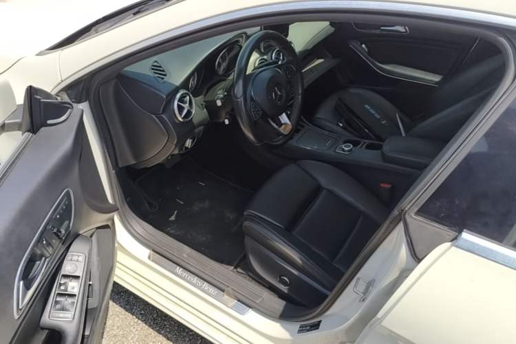 Used Mercedes-Benz CLA 2016 CLA 200 Style Edition Driver Seat
