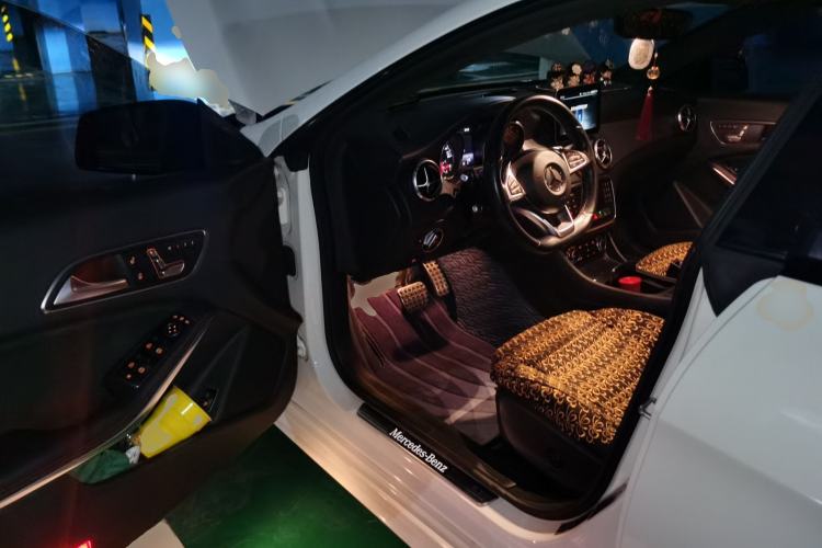 Used Mercedes-Benz CLA 2016 Year Restyled CLA 220 4MATIC Driver Seat