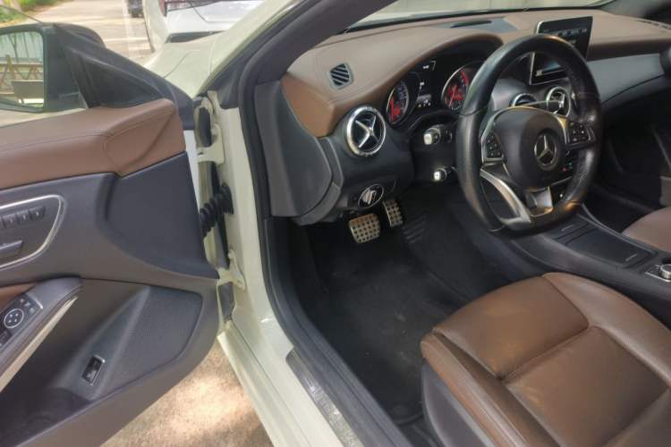 Used Mercedes-Benz CLA 2016 CLA 260 4MATIC Driver Seat