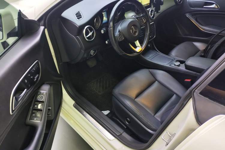 Used Mercedes-Benz CLA 2016 CLA 200 Style Edition Driver Seat