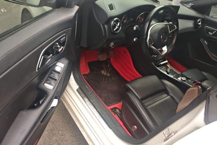 Used Mercedes-Benz CLA 2016 Facelifted CLA 260 4MATIC Driver Seat