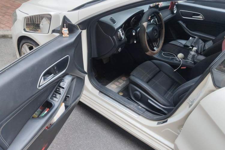 Used Mercedes-Benz CLA 2016 CLA 200 Sport Edition Driver Seat