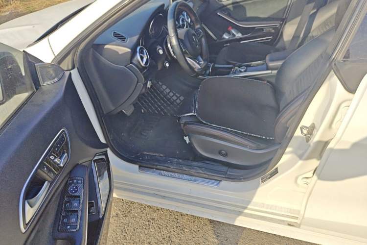 Used Mercedes-Benz CLA 2016 Year Restyled CLA 220 4MATIC Driver Seat