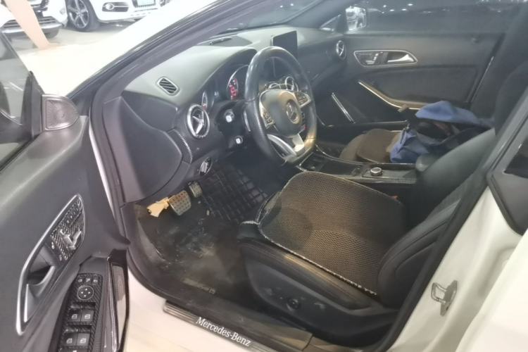 Used Mercedes-Benz CLA 2016 Year Restyled CLA 220 4MATIC Driver Seat