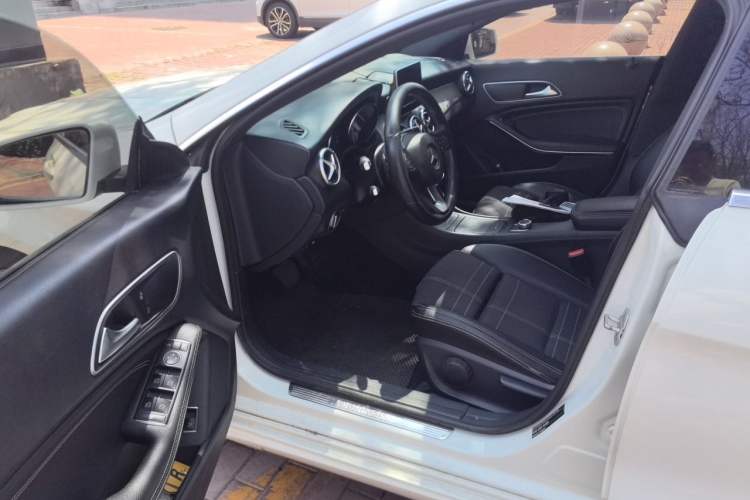 Used Mercedes-Benz CLA 2016 CLA 200 Sport Edition Driver Seat