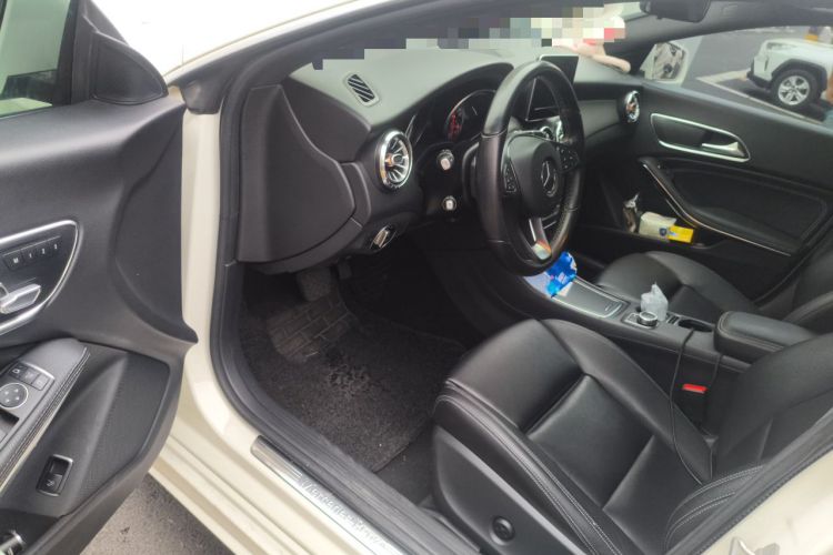 Used Mercedes-Benz CLA 2016 Facelifted CLA 200 Stylish Edition Driver Seat