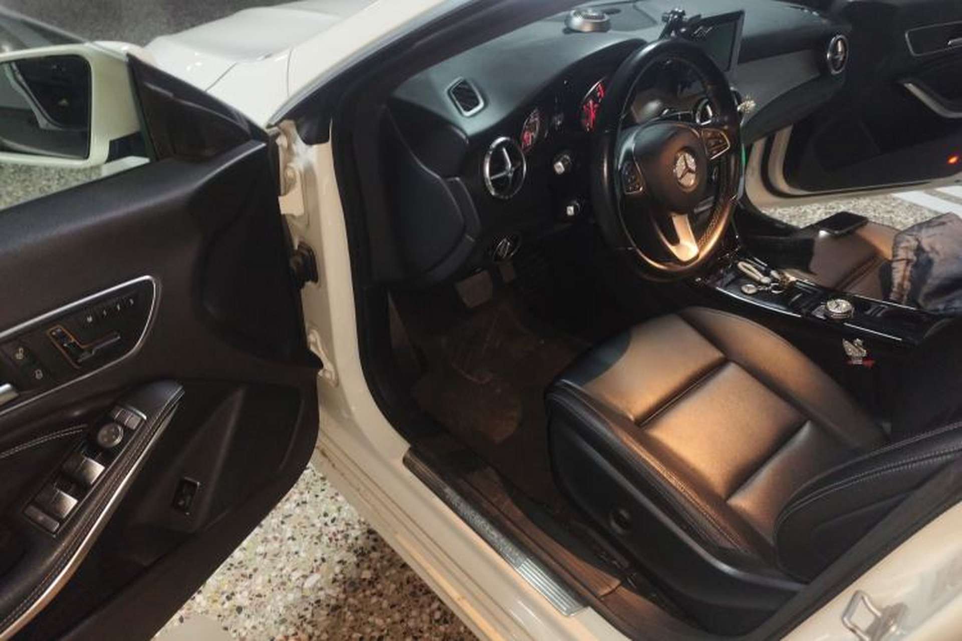 Used Mercedes-Benz CLA  Driver Seat
