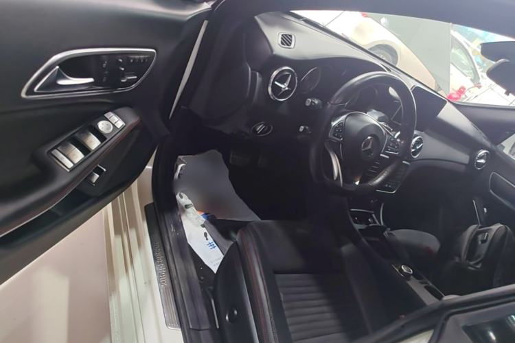Used Mercedes-Benz CLA 2016 CLA 220 4MATIC Driver Seat