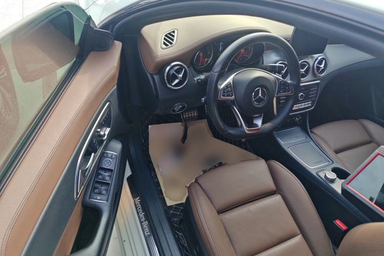 Used Mercedes-Benz CLA 2016 Facelifted CLA 260 4MATIC Driver Seat