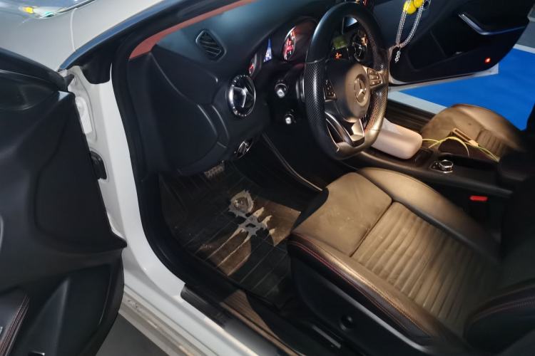 Used Mercedes-Benz CLA 2016 CLA 220 4MATIC Driver Seat