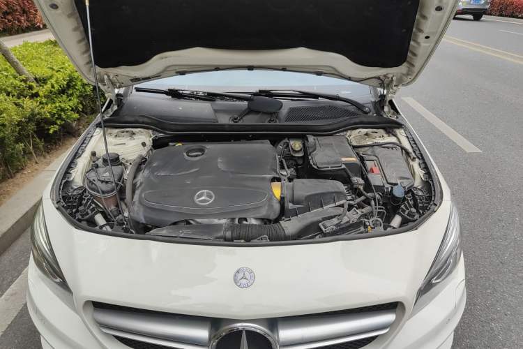 Used Mercedes-Benz CLA 2016 CLA 220 4MATIC Engine Bay