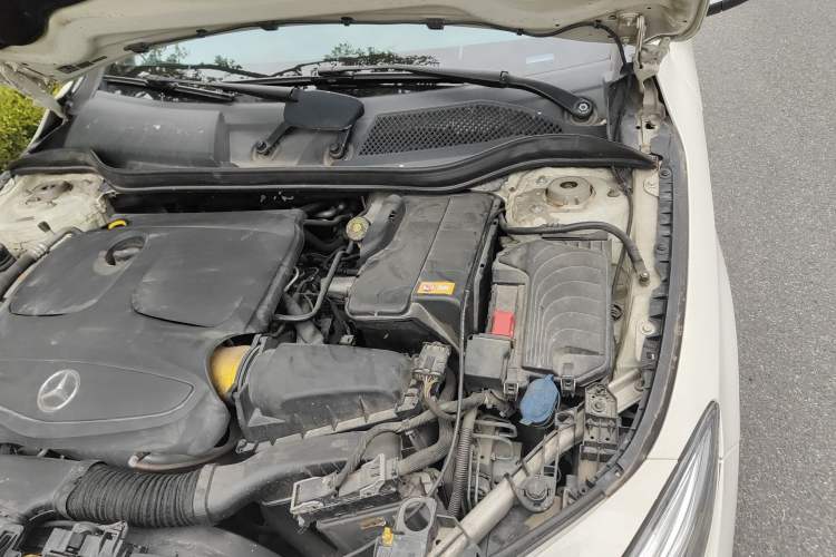 Used Mercedes-Benz CLA 2016 CLA 220 4MATIC Engine Bay Left