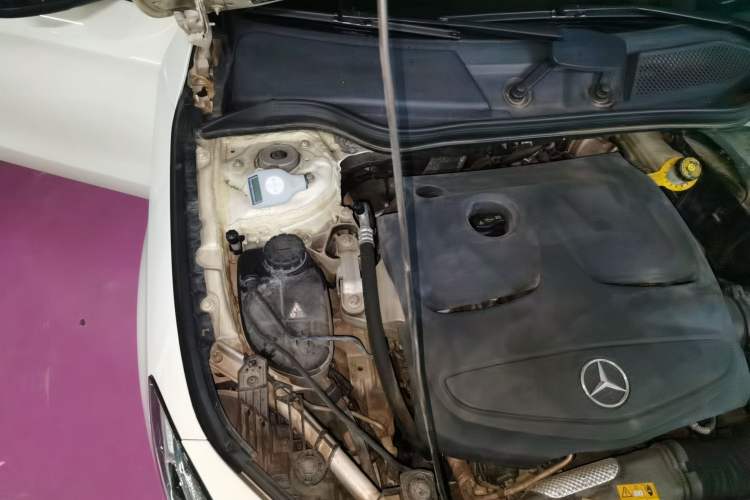 Used Mercedes-Benz CLA 2016 Facelifted CLA 260 4MATIC Engine Bay Right