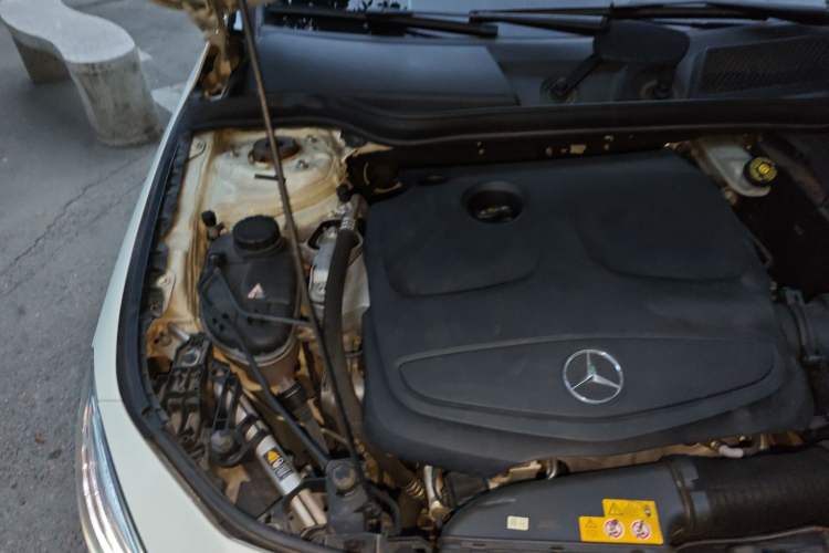 Used Mercedes-Benz CLA 2016 CLA 260 4MATIC Engine Bay Right