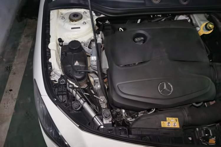 Used Mercedes-Benz CLA 2016 CLA 200 Sport Edition Engine Bay Right