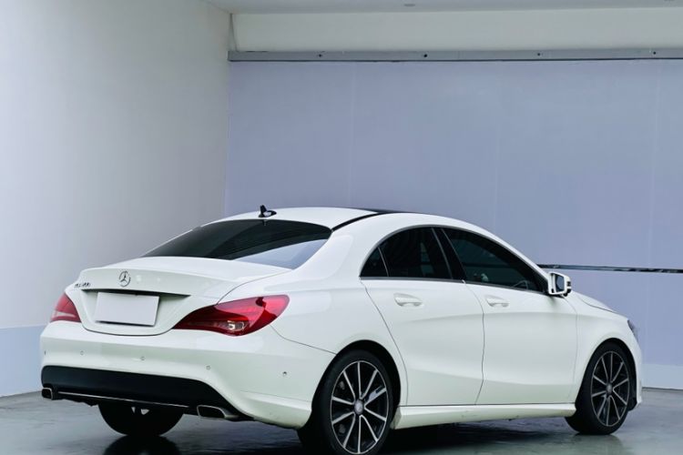 Used Mercedes-Benz CLA 2016 CLA 200 Style Edition Exterior 4