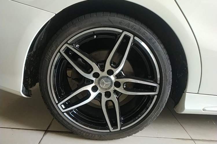 Used Mercedes-Benz CLA 2016 Year Restyled CLA 220 4MATIC Exterior 5