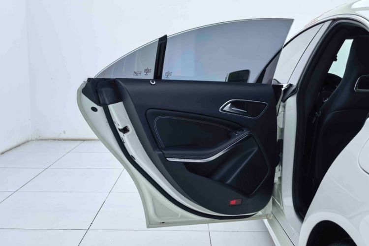 Used Mercedes-Benz CLA 2016 CLA 200 Style Edition Exterior 7