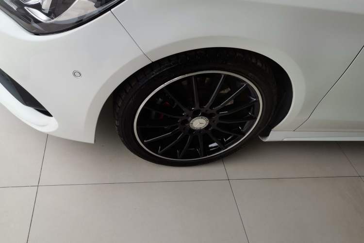 Used Mercedes-Benz CLA 2016 Year Restyled CLA 220 4MATIC Exterior 7