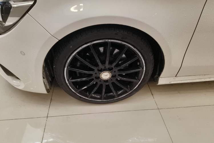 Used Mercedes-Benz CLA 2016 Year Restyled CLA 220 4MATIC Exterior 7