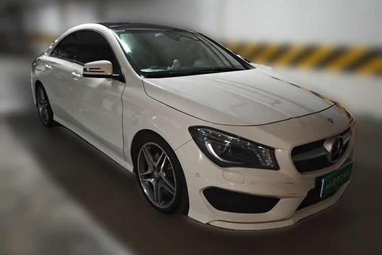 Used Mercedes-Benz CLA 2016 CLA 220 4MATIC Front Right 45 Deg